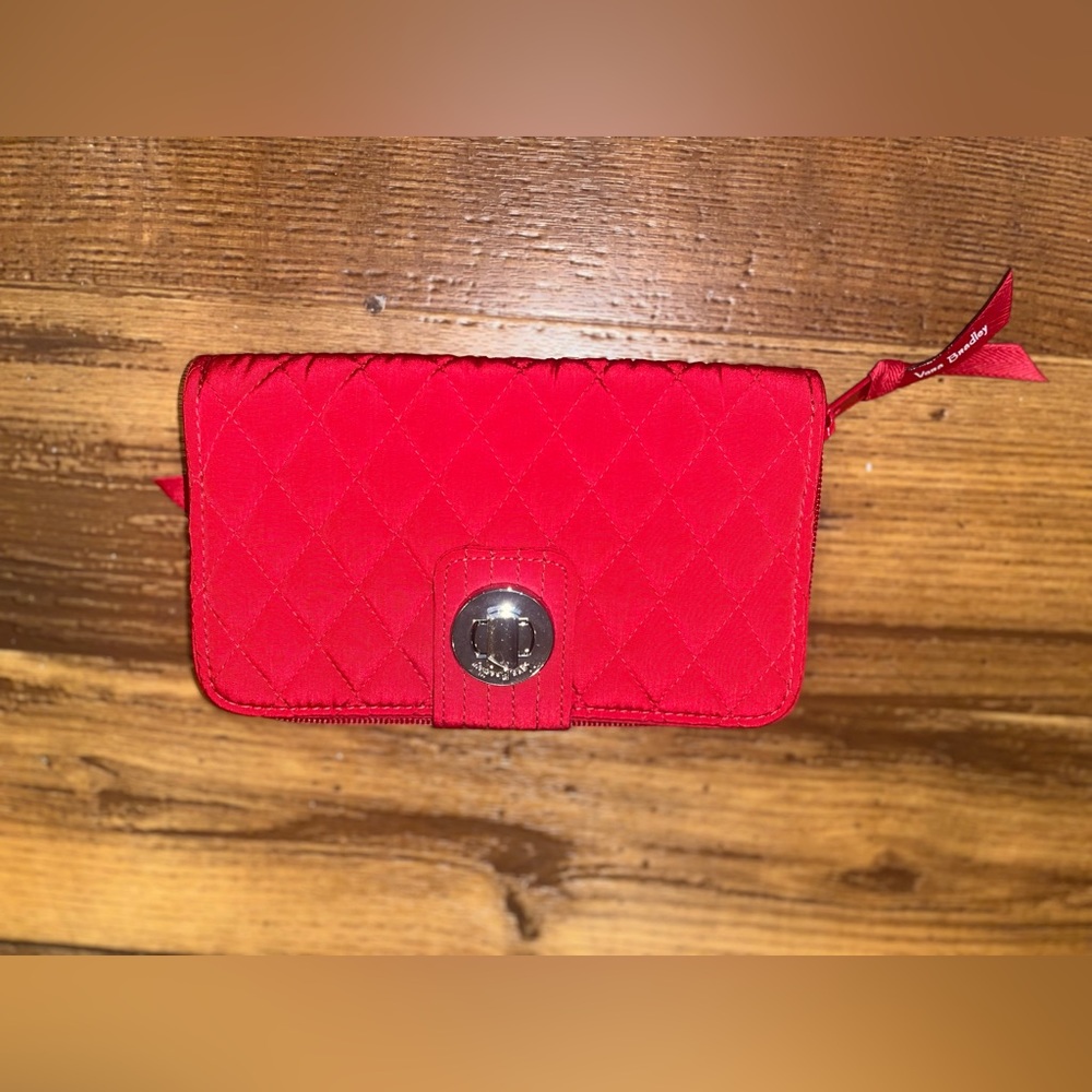 NWT- Vera Bradley RFID Turnlock Wallet